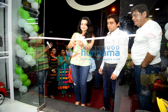 ameesha patel launches a toy store 2