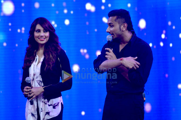 bipasha basu on the sets of indias raw star 5