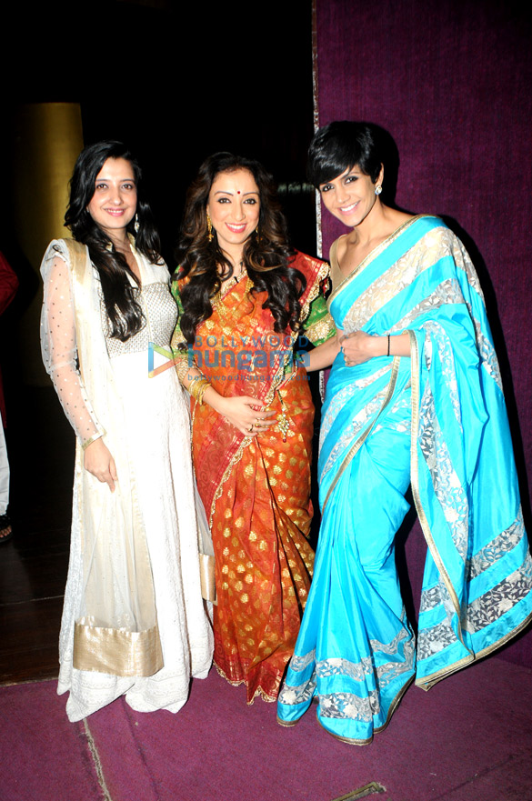 launch of the new version of famous musical theatre three women 5
