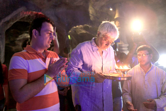 vikram bhatt bhushan kumar divya khosla kumar at the t series ganpati visarjan 4
