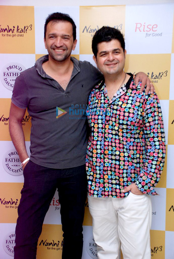 atul kasbekar and dabboo ratnani at nanhi kali event for mahindras 2
