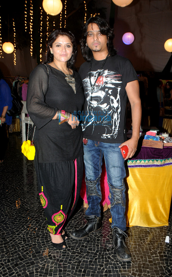 celebs grace pragati mehras lifestyle exhibition fleaesta 4