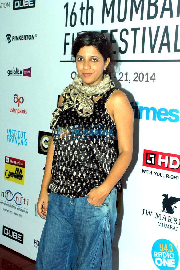arjun kapoor zoya akhtar at 16th mumbai film festival day 8 7