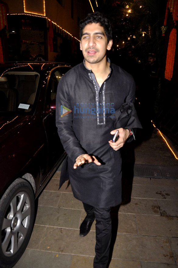 amitabh bachchan and family celebrate diwali in style 57