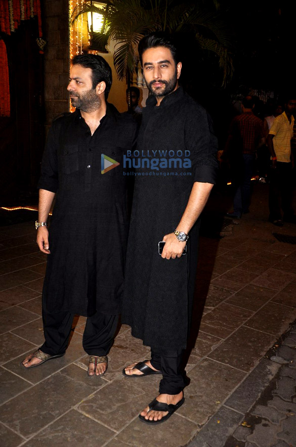 amitabh bachchan and family celebrate diwali in style 35