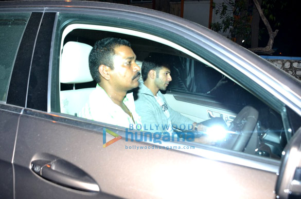 varun dhawan arjun kapoor huma qureshi snapped in juhu 2
