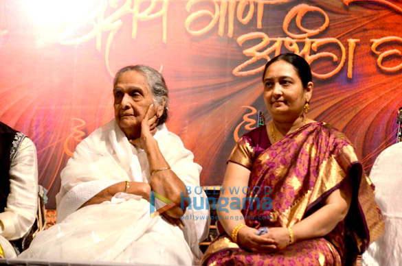 sulochana devi honoured with hridaynath mangeshkar award 5