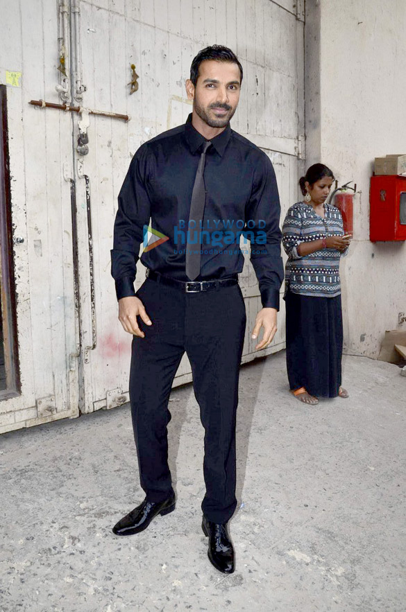 john abraham snapped at mehboob studio 3