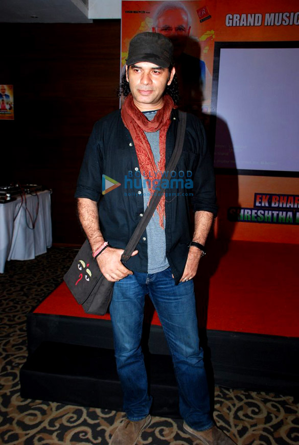 mohit chauhan releases song dedicated to nation modi 7