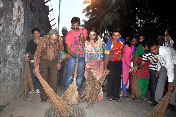 vivek oberoi at cpaa cleanliness drive 4