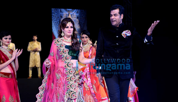 designer asif shah showcases his latest creations at couture 2014 in indore 6