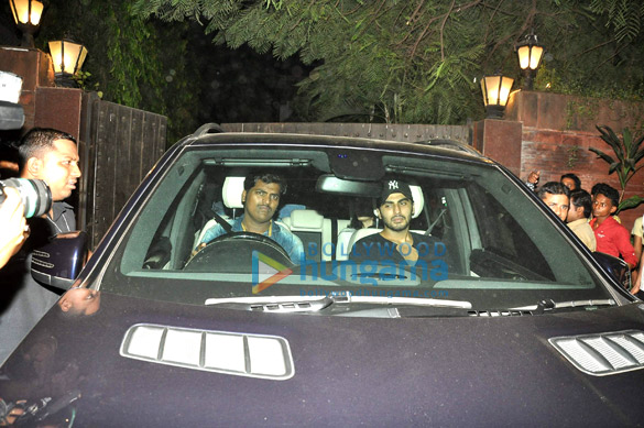 celebs pay last homage at ravi chopras home 5