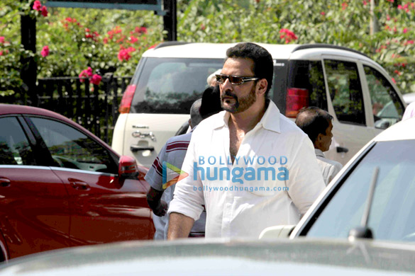 celebs grace ravi chopras funeral 16