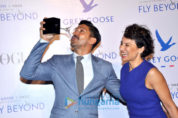 kareena kapoor khan hrithik roshan and others grace grey goose indias fly beyond awards 5