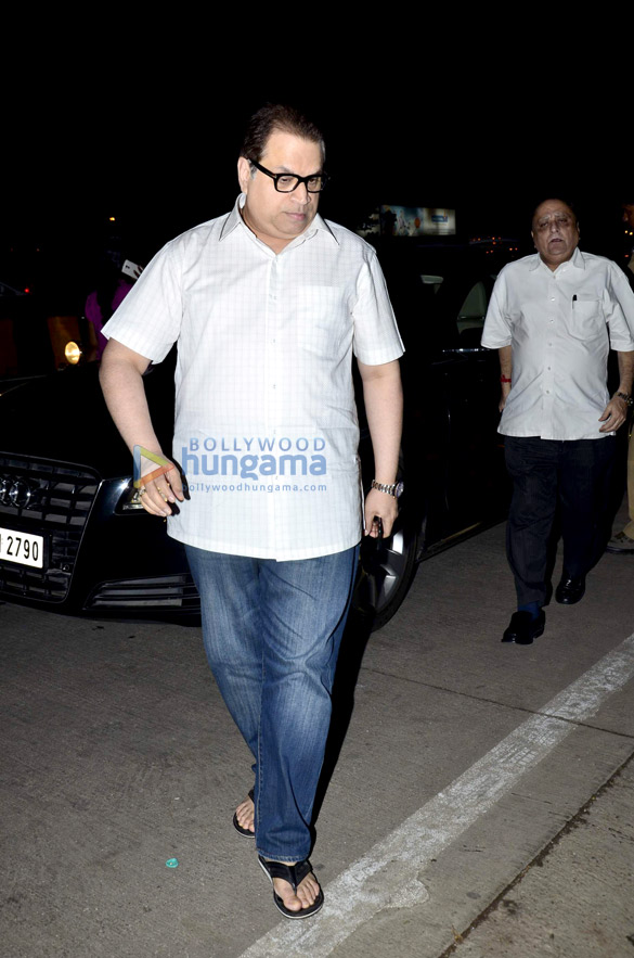 rani mukerji abhishek bachchan and others at ravi chopras prayer meet 15