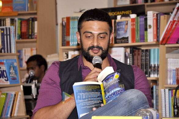 arunoday singh at the launch of indias first boxing romantic drama book dancing with demons 3