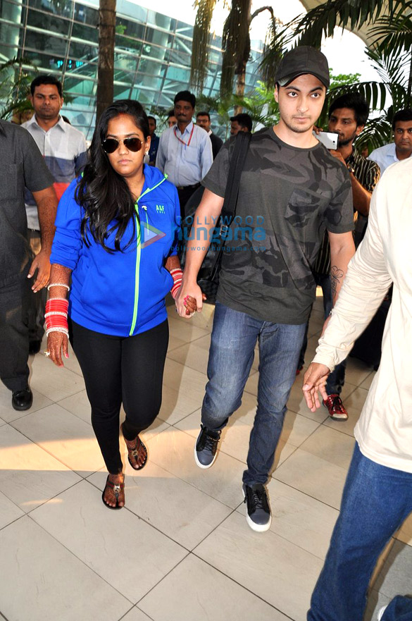 arpita khan returns from bangalore post her wedding 6