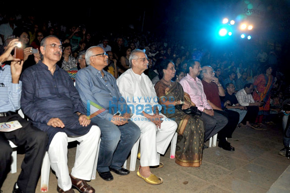 gulzar graces bandra festival 2014 8