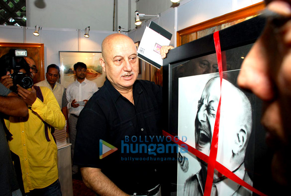 anupam kher inaugurates the india art festival 2014 6
