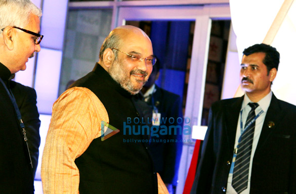 shah rukh khan salman khan aamir khan grace the 21 years of aap ki adalat celebration 22