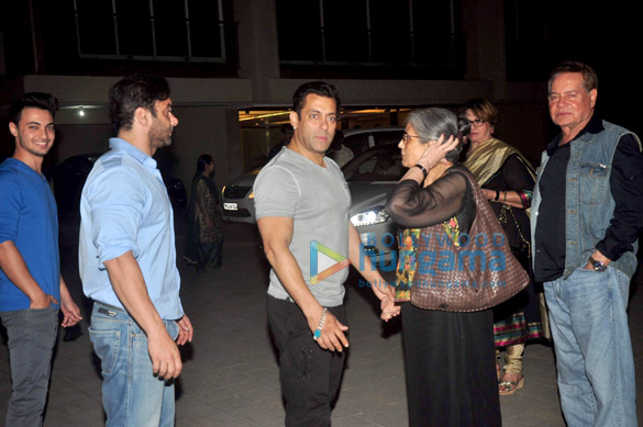 salman khans family celebrates salma khans birthday 3