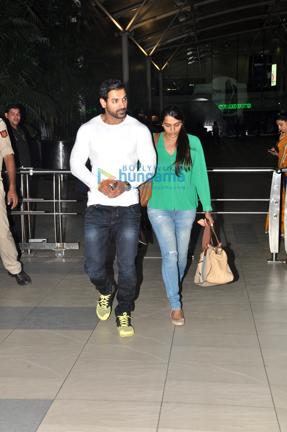 john abraham spotted at the airport 3