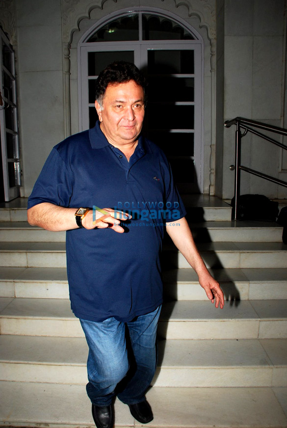 celebs attend megha jalotas prayer meet 5