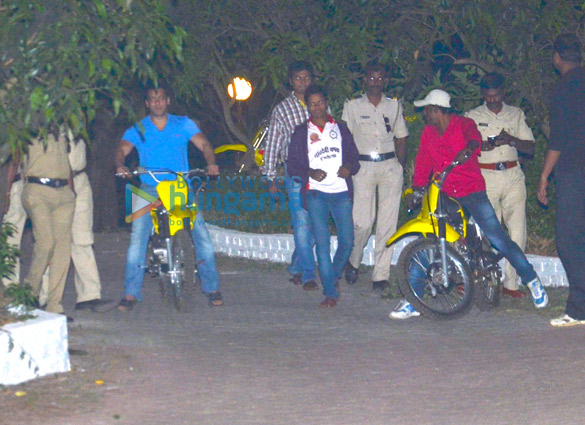 salman khan and family snapped enjoying bike rides at his panvel farm house 2