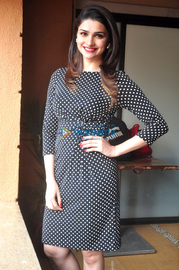 gauahar khan prachi desai talk about their new years performances at country club 10