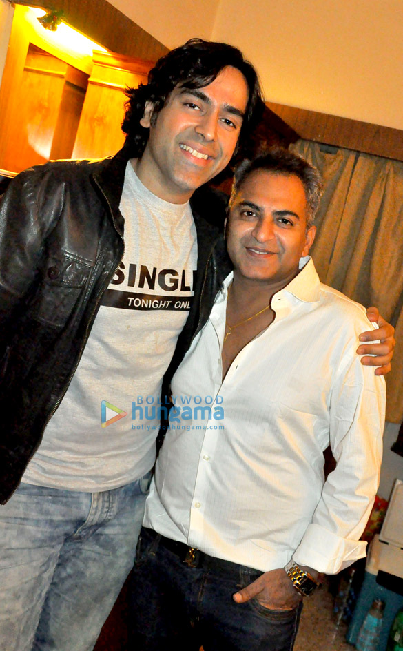 celebs grace preety bhalla deepu pauls party 14