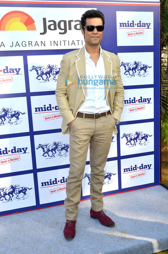 celebs grace the mid day trophy 2015 9