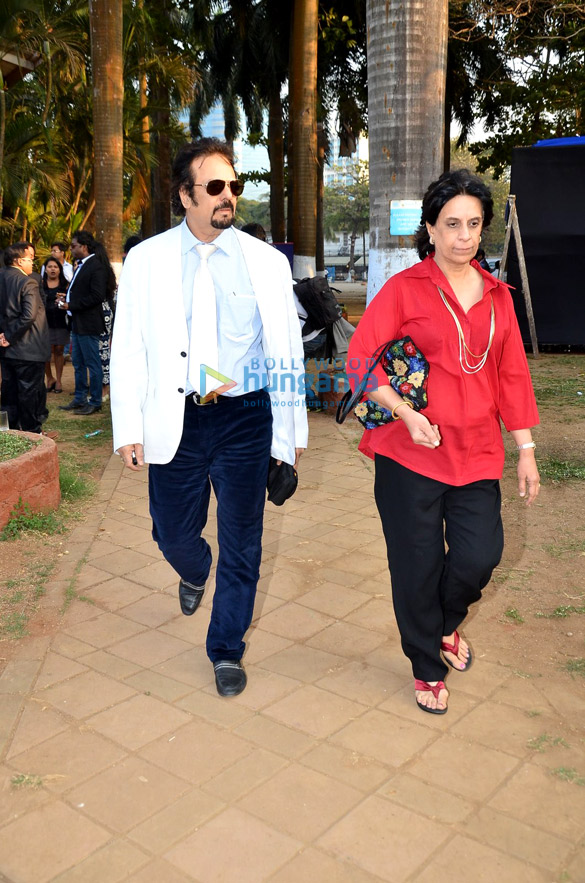 celebs grace the mid day trophy 2015 22