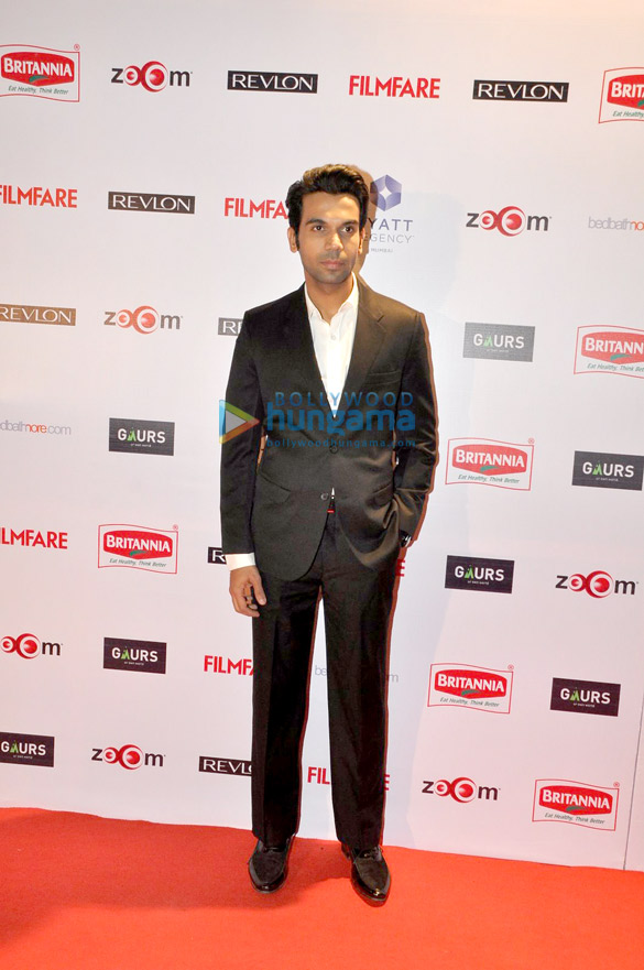 celebs grace 60th filmfare pre awards party 8