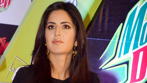 SHOCKING: Media Misbehaves With Katrina Kaif At Mumbai Airport