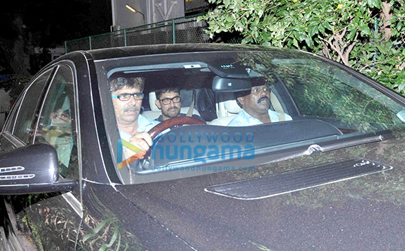 aamir khan snapped with mother in bandra 2