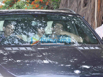 Arjun Kapoor's grand mother's last rites held in Juhu