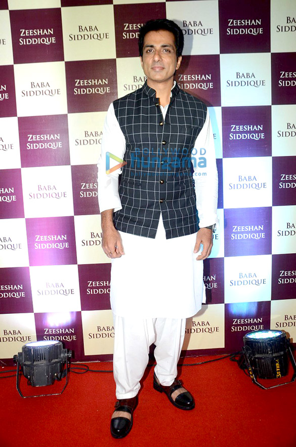 baba siddique iftar party 32