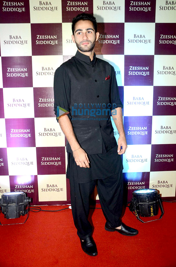 baba siddique iftar party 33