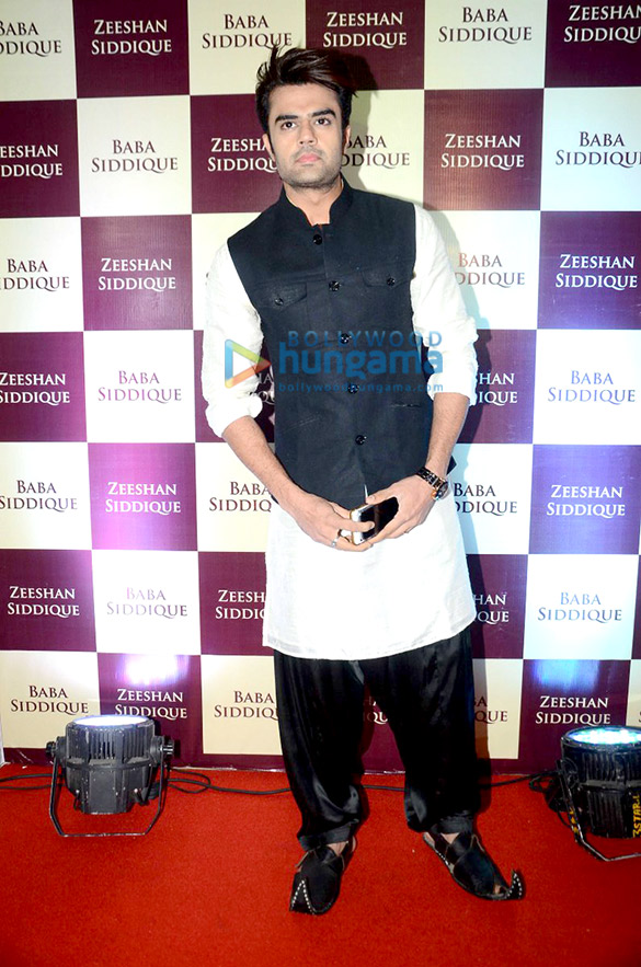 baba siddique iftar party 35