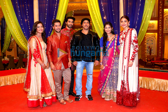 salman anushka promote sultan on udaan 1