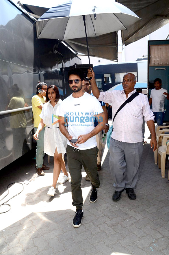 shahid kapoor alia bhatt snapped promoting udta punjab at mehboob studio1 1