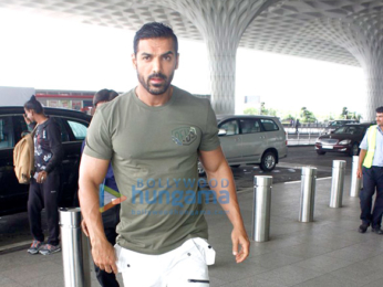 Sunny Leone, John Abraham & others snapped at the airport