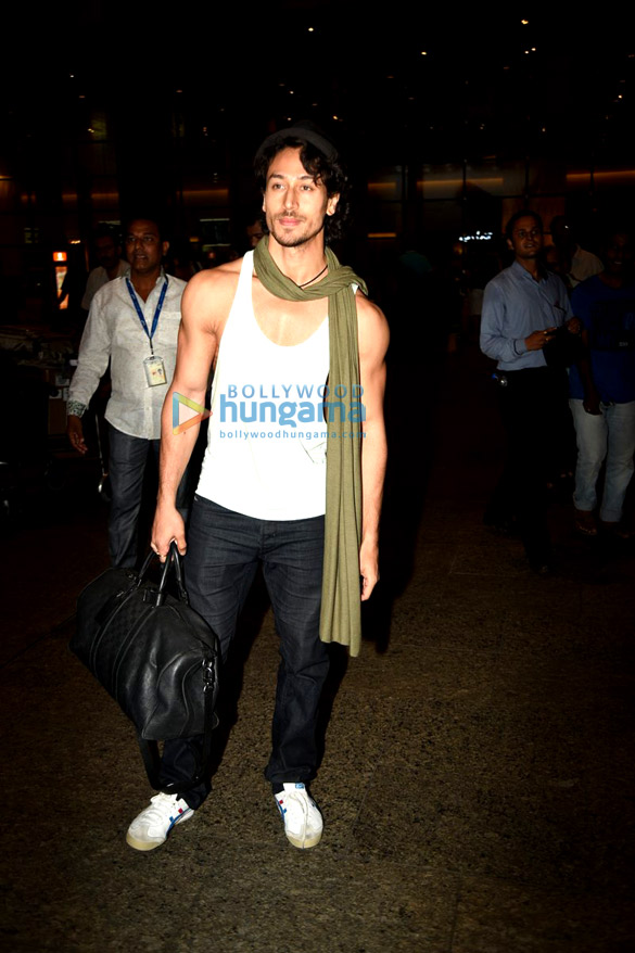 Tiger Shroff & Disha Patani arrive from Paris