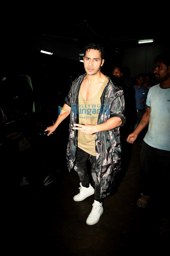 varun snapped at song shoot for dishoom 1
