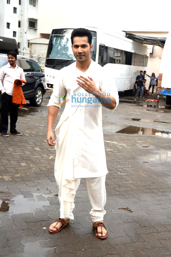 varun spotted at mehboob studio 3