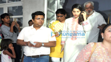 Tanuj Garg, Sophie Choudry