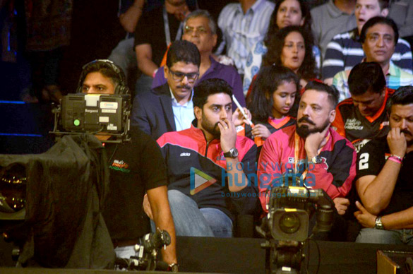 Abhishek Bachchan & Sonu Sood attend Pro Kabaddi League match