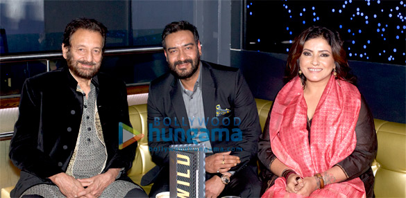 ajay others grace the premiere of parched 5