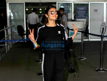 Alia Bhatt leaves to shoot for Jai Jawan at the Indian border