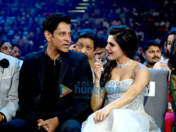 Chiranjeevi, Allu Arjun, Rana Daggubati, Chiyaan Vikram & Sayesha Saigal grace SIIMA 2016 in Singapore - Day 2